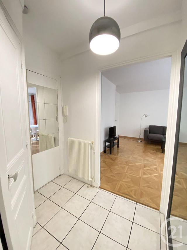 Afficher la photo en grand Appartement F2 à louer - 2 pièces - 44.34 m2 - PARIS - 75013 - ILE-DE-FRANCE - Century 21 Lutèce Immobilier