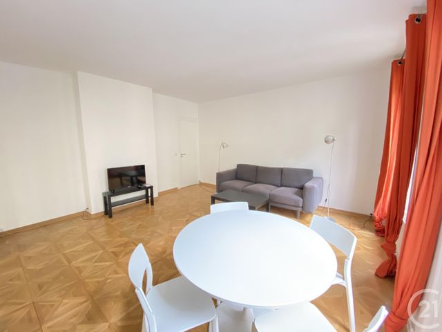 Afficher la photo en grand Appartement F2 à louer - 2 pièces - 44.34 m2 - PARIS - 75013 - ILE-DE-FRANCE - Century 21 Lutèce Immobilier