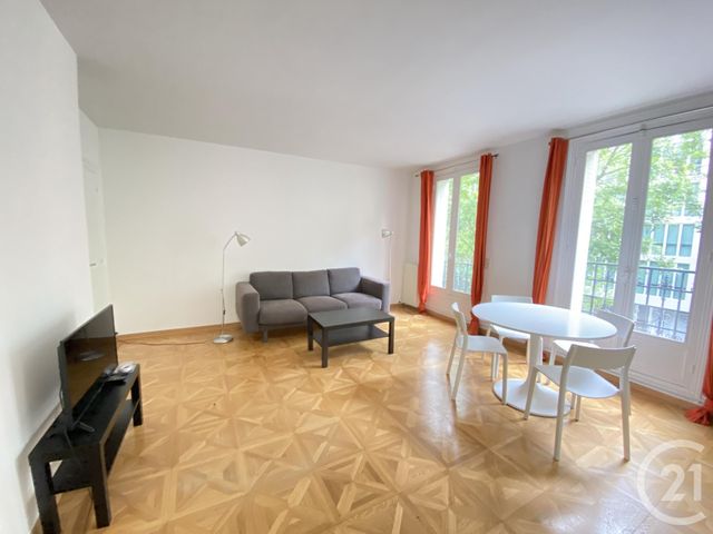 Afficher la photo en grand Appartement F2 à louer - 2 pièces - 44.34 m2 - PARIS - 75013 - ILE-DE-FRANCE - Century 21 Lutèce Immobilier