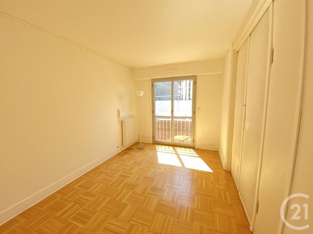 Appartement F3 à louer - 3 pièces - 66.18 m2 - PARIS - 75013 - ILE-DE-FRANCE - Century 21 Lutèce Immobilier Appartement F3 à louer - 3 pièces - 66.18 m2 - PARIS - 75013 - ILE-DE-FRANCE - Century 21 Lutèce Immobilier