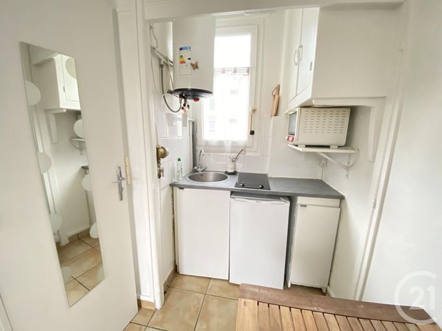 Appartement F1 à louer - 1 pièce - 12.64 m2 - PARIS - 75013 - ILE-DE-FRANCE - Century 21 Lutèce Immobilier Appartement F1 à louer - 1 pièce - 12.64 m2 - PARIS - 75013 - ILE-DE-FRANCE - Century 21 Lutèce Immobilier