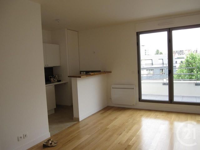 Studio à louer - 1 pièce - 32.0 m2 - PARIS - 75013 - ILE-DE-FRANCE - Century 21 Lutèce Immobilier Studio à louer - 1 pièce - 32.0 m2 - PARIS - 75013 - ILE-DE-FRANCE - Century 21 Lutèce Immobilier