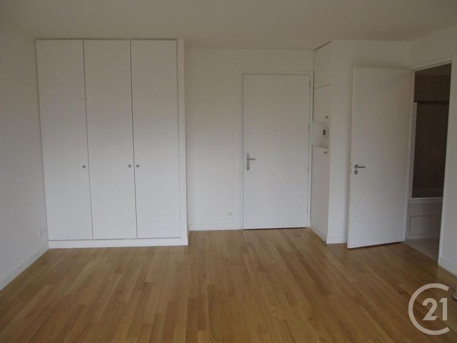Studio à louer - 1 pièce - 32.0 m2 - PARIS - 75013 - ILE-DE-FRANCE - Century 21 Lutèce Immobilier Studio à louer - 1 pièce - 32.0 m2 - PARIS - 75013 - ILE-DE-FRANCE - Century 21 Lutèce Immobilier