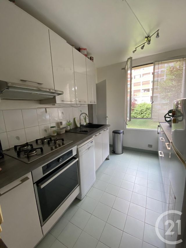 Afficher la photo en grand Appartement T3 à louer - 3 pièces - 63.25 m2 - PARIS - 75014 - ILE-DE-FRANCE - Century 21 Lutèce Immobilier