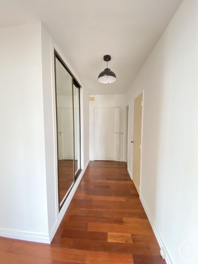 Afficher la photo en grand Appartement F2 à louer - 2 pièces - 54.0 m2 - PARIS - 75013 - ILE-DE-FRANCE - Century 21 Lutèce Immobilier