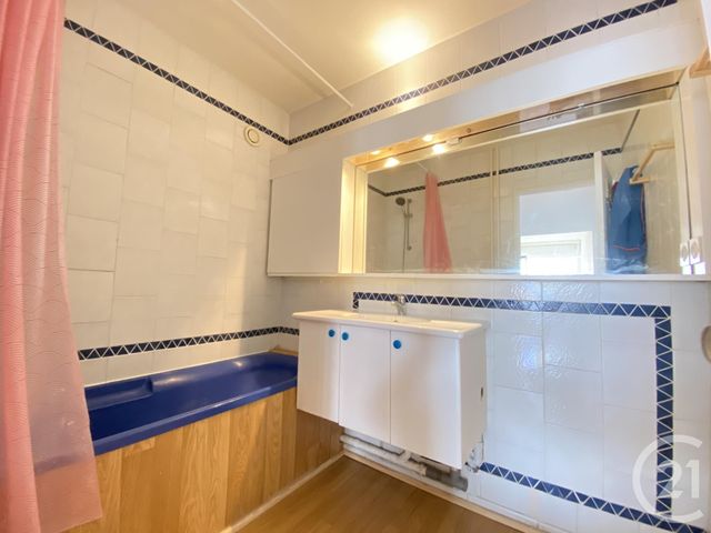 Afficher la photo en grand Appartement F2 à louer - 2 pièces - 54.0 m2 - PARIS - 75013 - ILE-DE-FRANCE - Century 21 Lutèce Immobilier