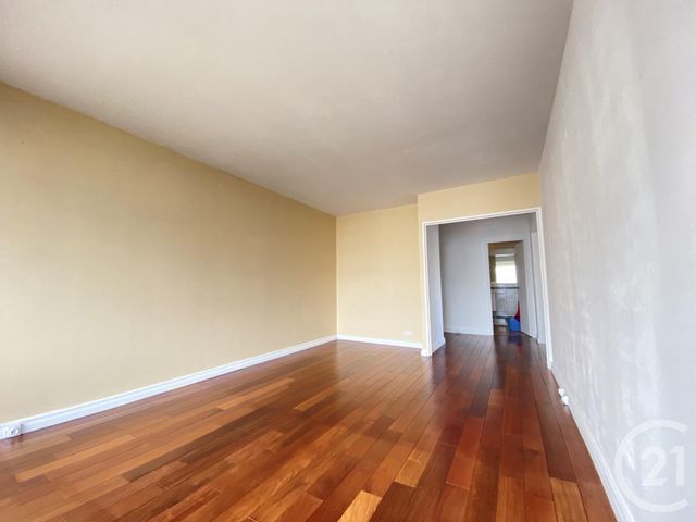 Afficher la photo en grand Appartement F2 à louer - 2 pièces - 54.0 m2 - PARIS - 75013 - ILE-DE-FRANCE - Century 21 Lutèce Immobilier
