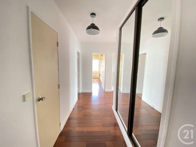 Afficher la photo en grand Appartement F2 à louer - 2 pièces - 54.0 m2 - PARIS - 75013 - ILE-DE-FRANCE - Century 21 Lutèce Immobilier