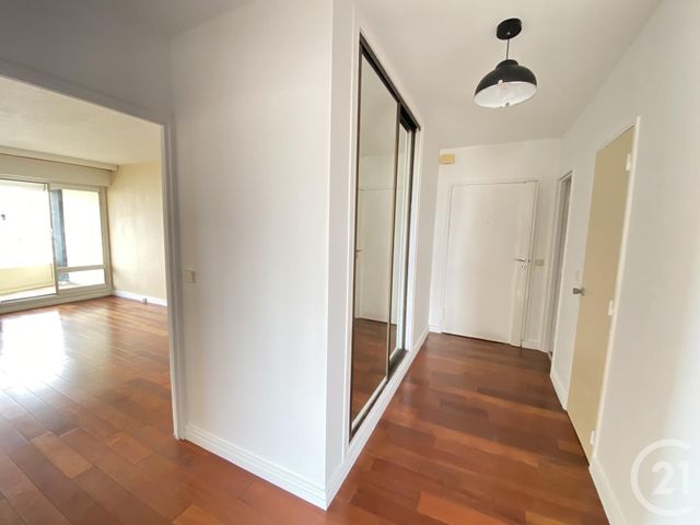 Afficher la photo en grand Appartement F2 à louer - 2 pièces - 54.0 m2 - PARIS - 75013 - ILE-DE-FRANCE - Century 21 Lutèce Immobilier