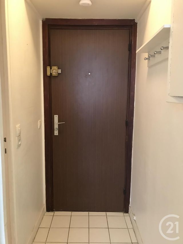 Afficher la photo en grand Appartement F1 à louer - 1 pièce - 15.72 m2 - PARIS - 75020 - ILE-DE-FRANCE - Century 21 Lutèce Immobilier