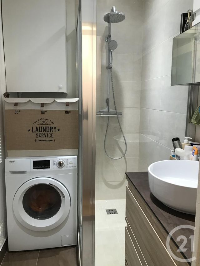 Afficher la photo en grand Appartement F2 à louer - 2 pièces - 37.93 m2 - PARIS - 75013 - ILE-DE-FRANCE - Century 21 Lutèce Immobilier