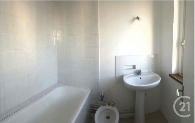 Afficher la photo en grand Appartement F1 à louer - 1 pièce - 31.13 m2 - VITRY SUR SEINE - 94 - ILE-DE-FRANCE - Century 21 Lutèce Immobilier