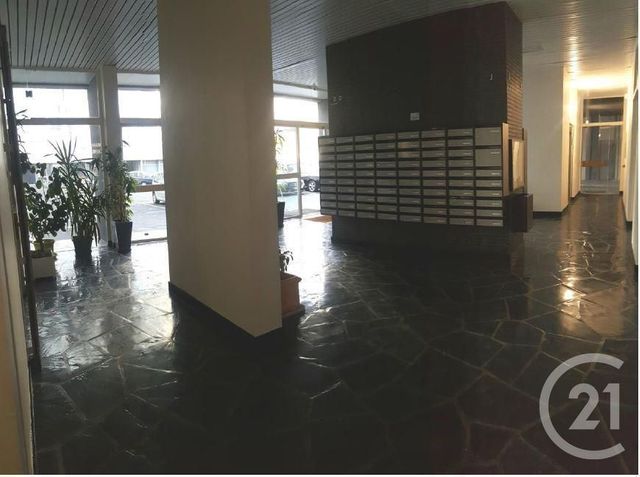 Afficher la photo en grand Appartement F1 à louer - 1 pièce - 31.13 m2 - VITRY SUR SEINE - 94 - ILE-DE-FRANCE - Century 21 Lutèce Immobilier