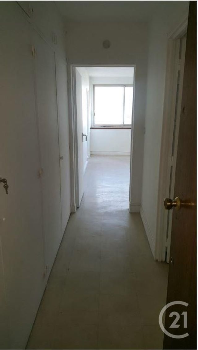 Afficher la photo en grand Appartement F1 à louer - 1 pièce - 31.13 m2 - VITRY SUR SEINE - 94 - ILE-DE-FRANCE - Century 21 Lutèce Immobilier