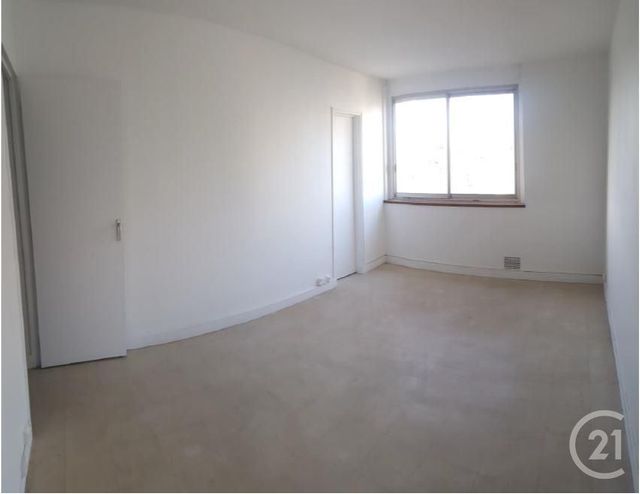 Afficher la photo en grand Appartement F1 à louer - 1 pièce - 31.13 m2 - VITRY SUR SEINE - 94 - ILE-DE-FRANCE - Century 21 Lutèce Immobilier
