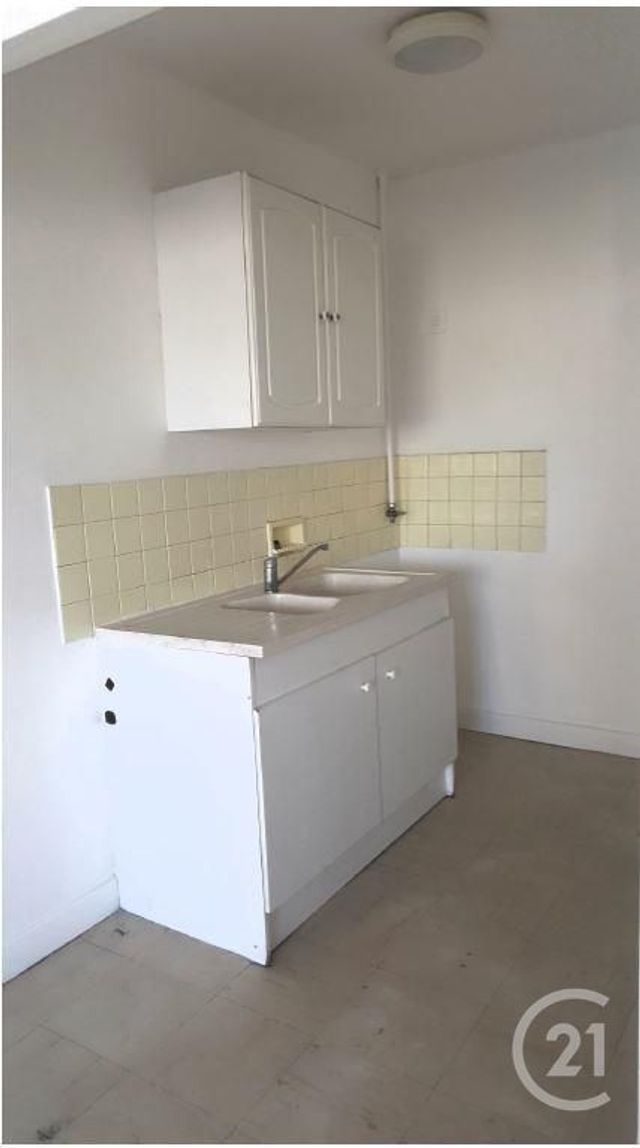 Afficher la photo en grand Appartement F1 à louer - 1 pièce - 31.13 m2 - VITRY SUR SEINE - 94 - ILE-DE-FRANCE - Century 21 Lutèce Immobilier