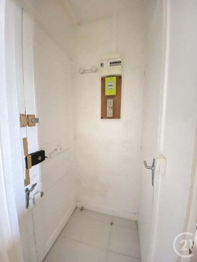 Afficher la photo en grand Appartement F2 à louer - 2 pièces - 25.0 m2 - PARIS - 75013 - ILE-DE-FRANCE - Century 21 Lutèce Immobilier