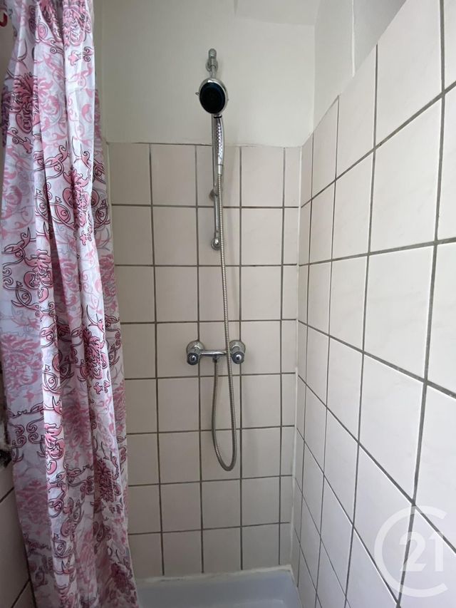 Afficher la photo en grand Appartement F2 à louer - 2 pièces - 25.0 m2 - PARIS - 75013 - ILE-DE-FRANCE - Century 21 Lutèce Immobilier