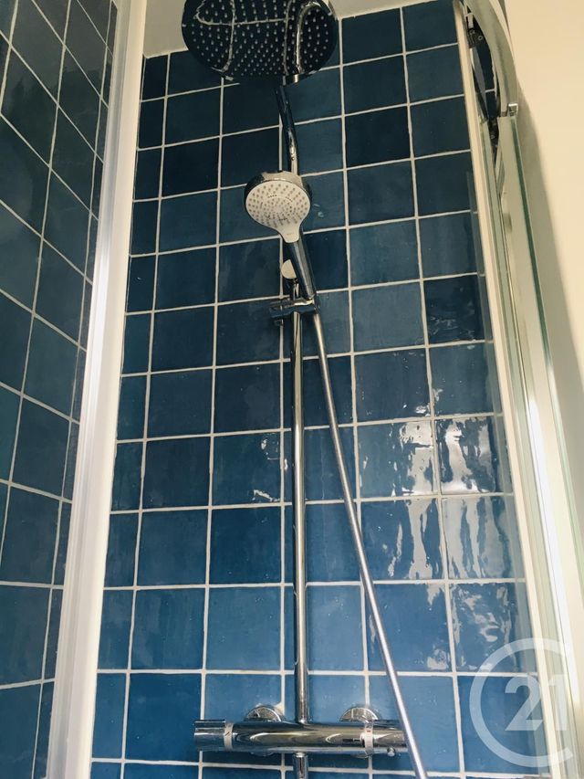 Afficher la photo en grand Appartement F2 à louer - 2 pièces - 34.0 m2 - PARIS - 75011 - ILE-DE-FRANCE - Century 21 Lutèce Immobilier