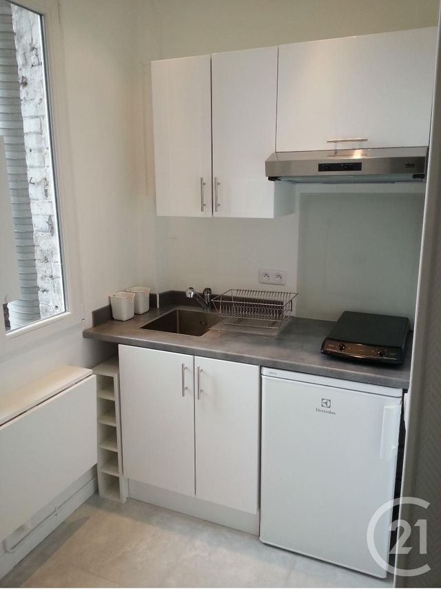 Afficher la photo en grand Studio à louer - 1 pièce - 17.94 m2 - MONTROUGE - 92 - ILE-DE-FRANCE - Century 21 Lutèce Immobilier