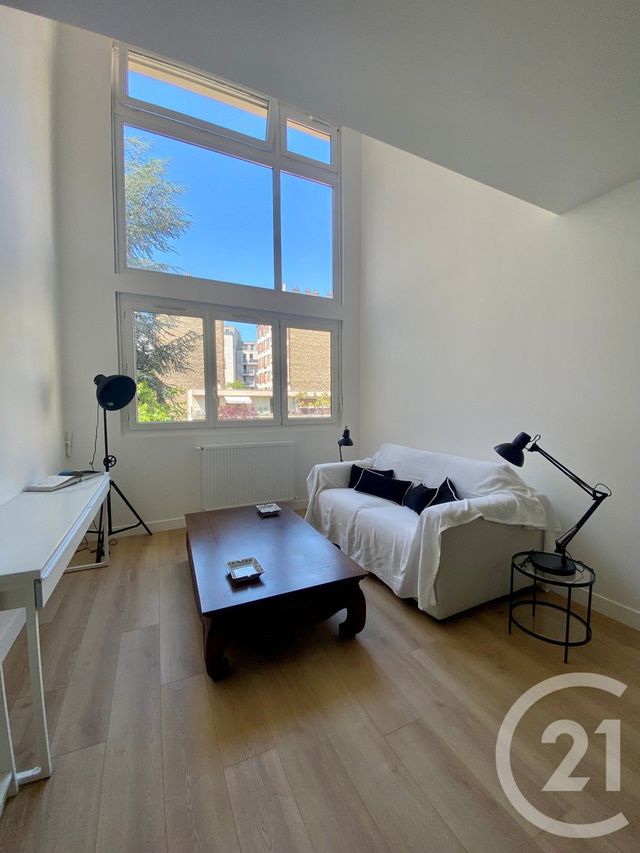 Appartement Duplex à louer - 2 pièces - 55.0 m2 - PARIS - 75013 - ILE-DE-FRANCE - Century 21 Lutèce Immobilier
