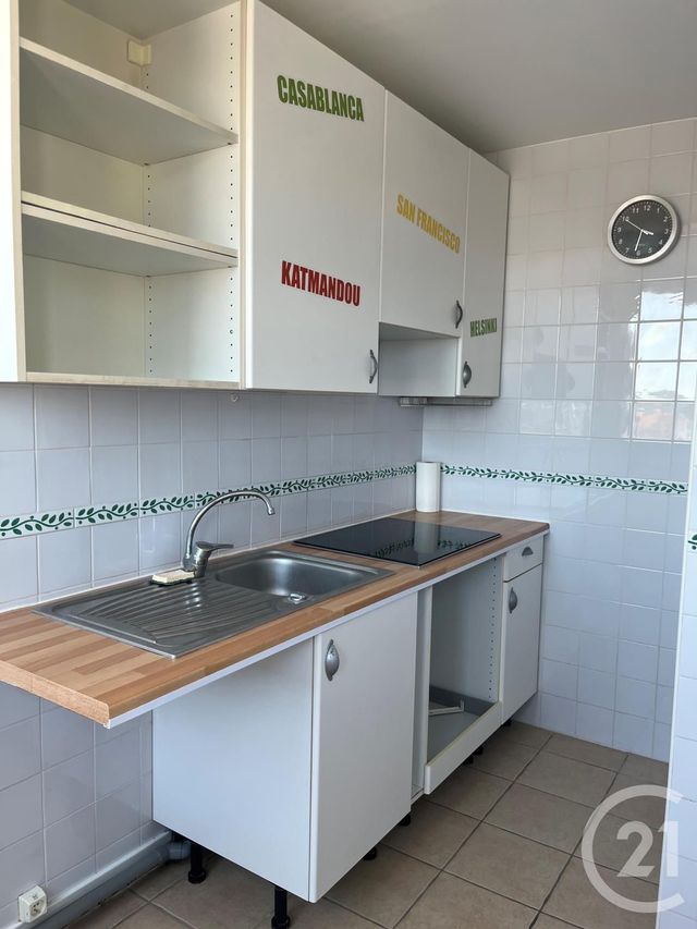 Appartement F3 à louer - 3 pièces - 51.15 m2 - IVRY SUR SEINE - 94 - ILE-DE-FRANCE - Century 21 Lutèce Immobilier