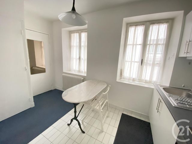 Appartement Duplex à louer - 2 pièces - 31.0 m2 - PARIS - 75013 - ILE-DE-FRANCE - Century 21 Lutèce Immobilier
