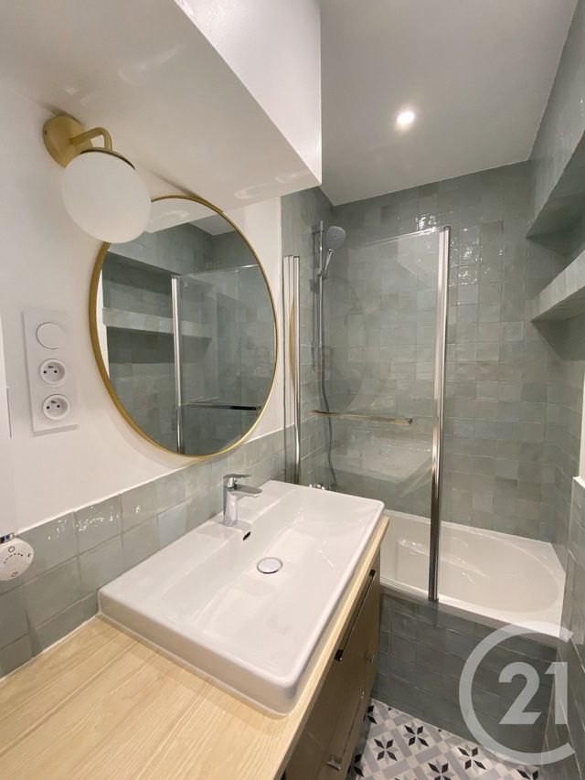 Appartement F2 à louer - 2 pièces - 37.77 m2 - PARIS - 75014 - ILE-DE-FRANCE - Century 21 Lutèce Immobilier