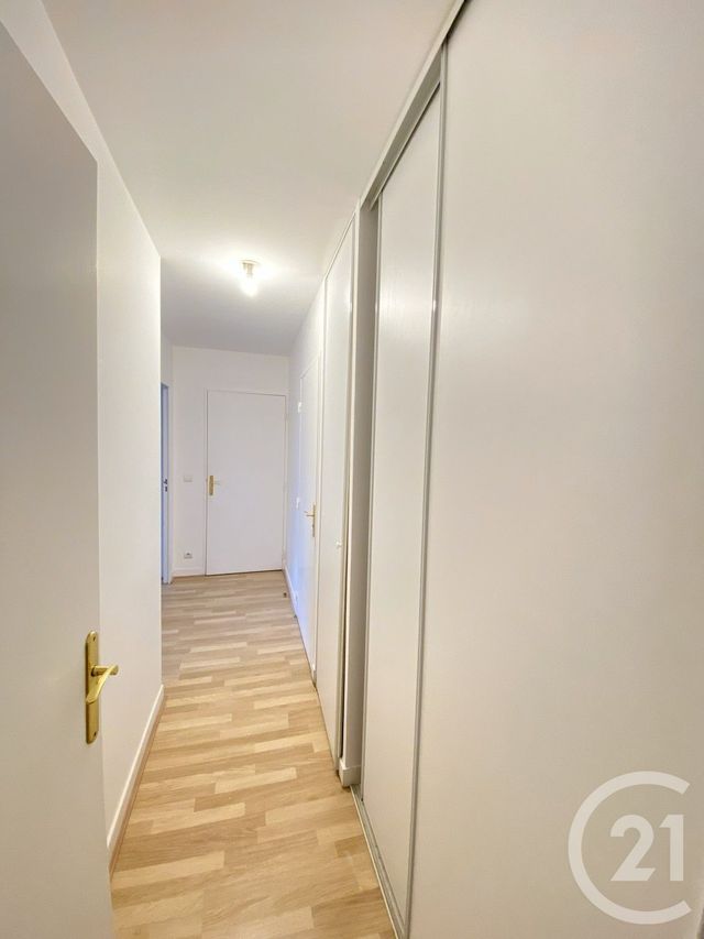 Appartement F4 à louer - 4 pièces - 91.52 m2 - ST OUEN - 93 - ILE-DE-FRANCE - Century 21 Lutèce Immobilier
