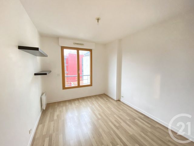 Appartement F4 à louer - 4 pièces - 91.52 m2 - ST OUEN - 93 - ILE-DE-FRANCE - Century 21 Lutèce Immobilier