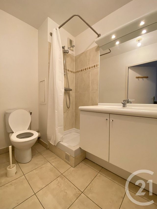 Appartement F4 à louer - 4 pièces - 91.52 m2 - ST OUEN - 93 - ILE-DE-FRANCE - Century 21 Lutèce Immobilier