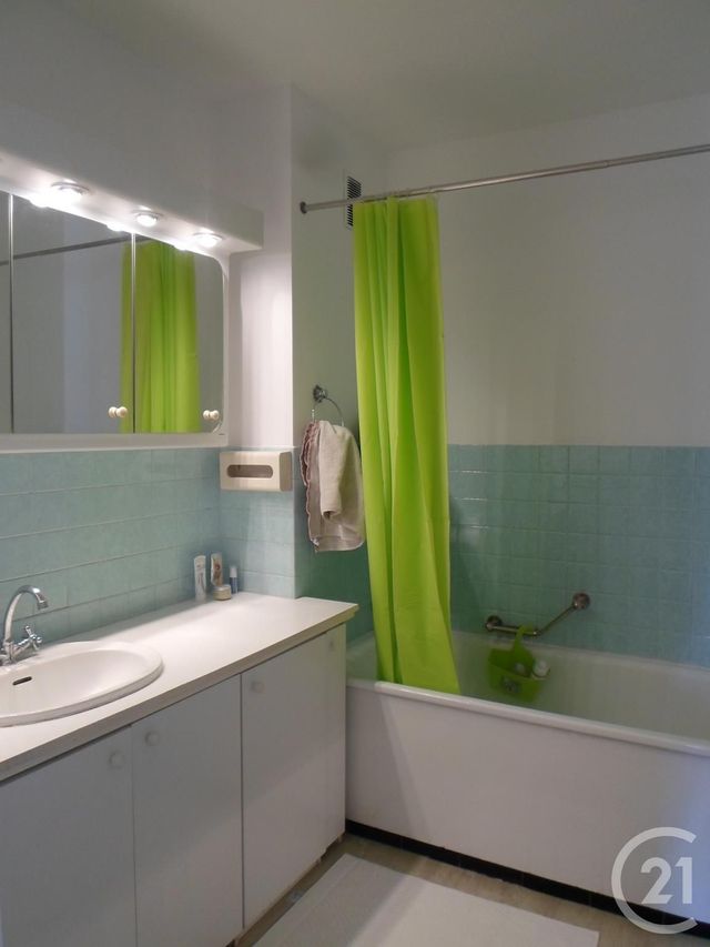 Appartement T2 à louer - 2 pièces - 50.19 m2 - PARIS - 75013 - ILE-DE-FRANCE - Century 21 Lutèce Immobilier