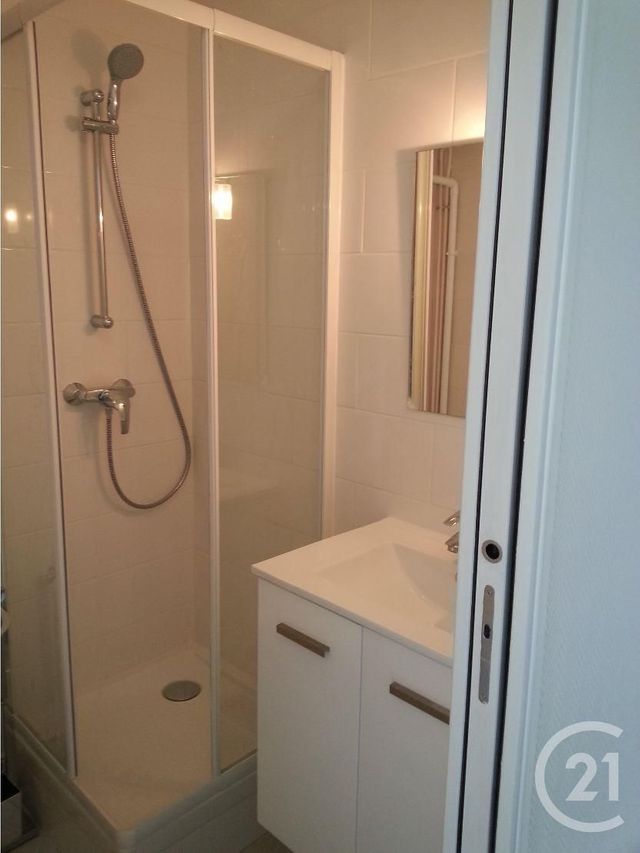 Appartement Studio à louer - 1 pièce - 18.05 m2 - MONTROUGE - 92 - ILE-DE-FRANCE - Century 21 Lutèce Immobilier