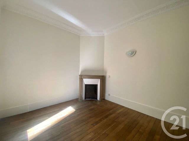 Appartement F2 à louer - 2 pièces - 38.2 m2 - PARIS - 75013 - ILE-DE-FRANCE - Century 21 Lutèce Immobilier