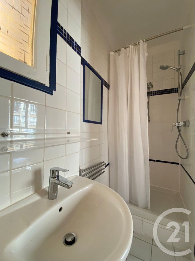 Appartement Studio à louer - 1 pièce - 23.7 m2 - PARIS - 75013 - ILE-DE-FRANCE - Century 21 Lutèce Immobilier