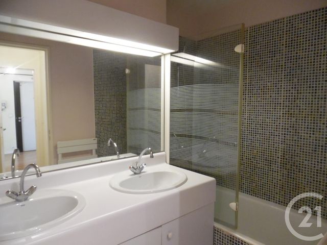Appartement F2 à louer - 2 pièces - 52.94 m2 - PARIS - 75013 - ILE-DE-FRANCE - Century 21 Lutèce Immobilier