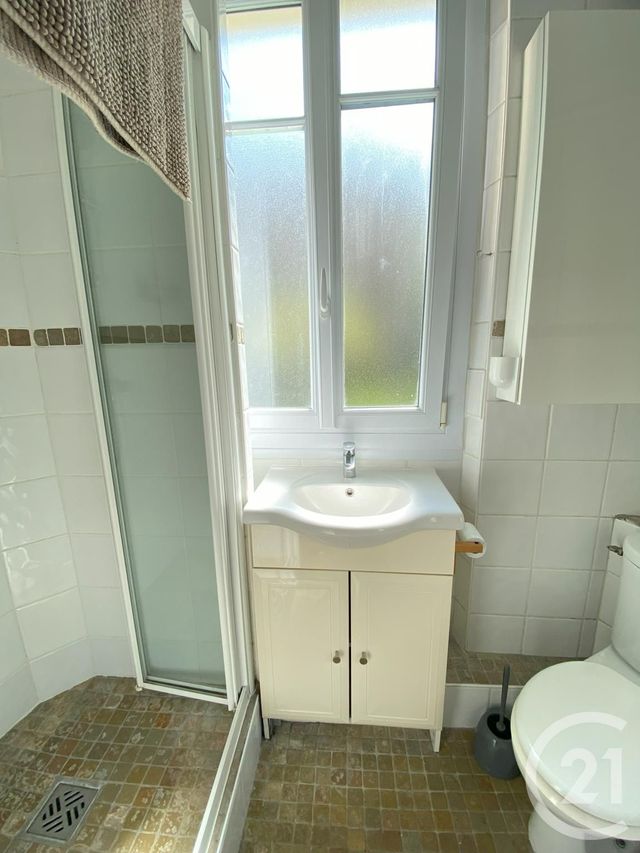 Appartement T2 à louer - 2 pièces - 38.21 m2 - PARIS - 75013 - ILE-DE-FRANCE - Century 21 Lutèce Immobilier
