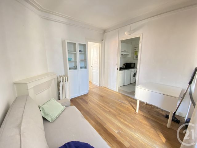 Appartement F2 à louer - 2 pièces - 28.69 m2 - GENTILLY - 94 - ILE-DE-FRANCE - Century 21 Lutèce Immobilier