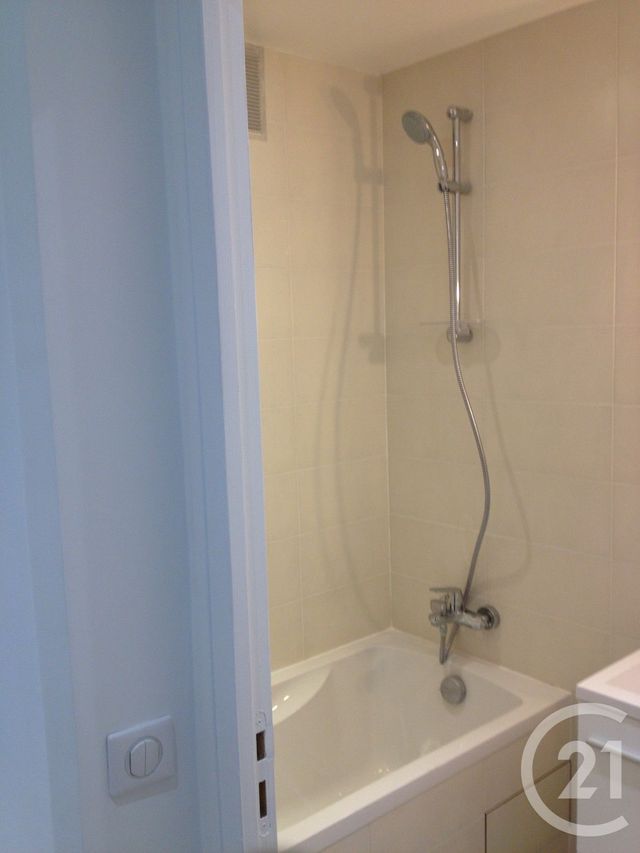 Appartement F3 à louer - 3 pièces - 47.29 m2 - PARIS - 75013 - ILE-DE-FRANCE - Century 21 Lutèce Immobilier