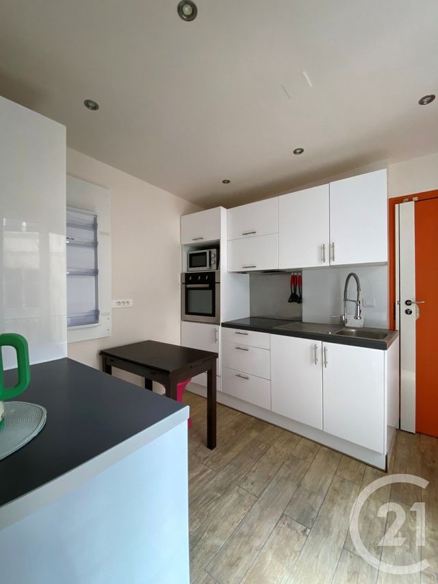 Appartement F1 à louer - 1 pièce - 23.73 m2 - PARIS - 75011 - ILE-DE-FRANCE - Century 21 Lutèce Immobilier
