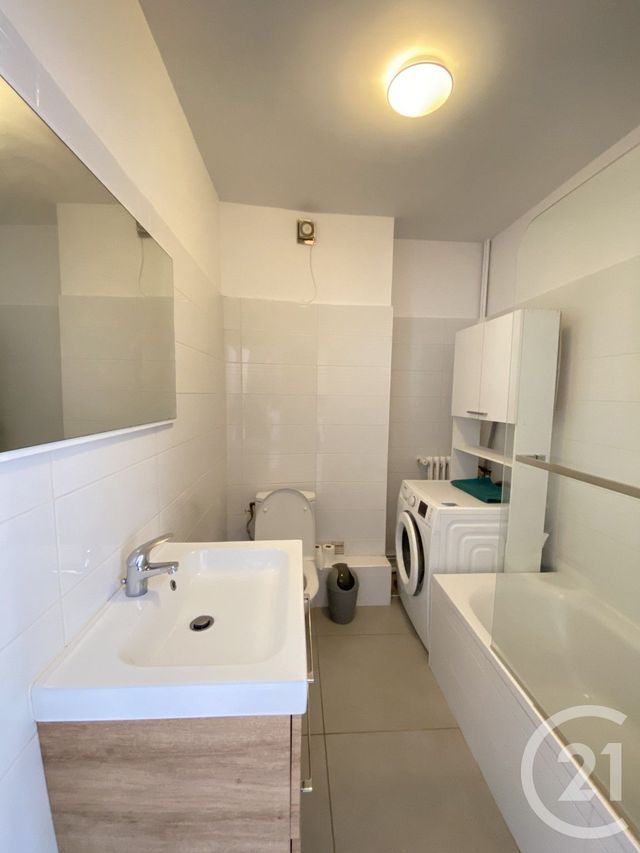Appartement F3 à louer - 3 pièces - 50.03 m2 - PARIS - 75013 - ILE-DE-FRANCE - Century 21 Lutèce Immobilier