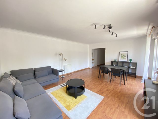 Appartement F4 à louer - 4 pièces - 91.0 m2 - LE KREMLIN BICETRE - 94 - ILE-DE-FRANCE - Century 21 Lutèce Immobilier