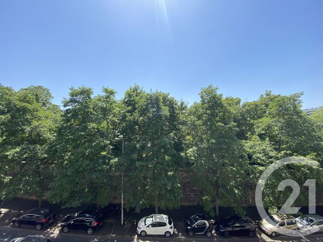 Appartement F4 à louer - 4 pièces - 91.0 m2 - LE KREMLIN BICETRE - 94 - ILE-DE-FRANCE - Century 21 Lutèce Immobilier