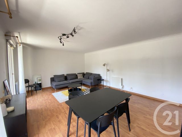 Appartement F4 à louer - 4 pièces - 91.0 m2 - LE KREMLIN BICETRE - 94 - ILE-DE-FRANCE - Century 21 Lutèce Immobilier