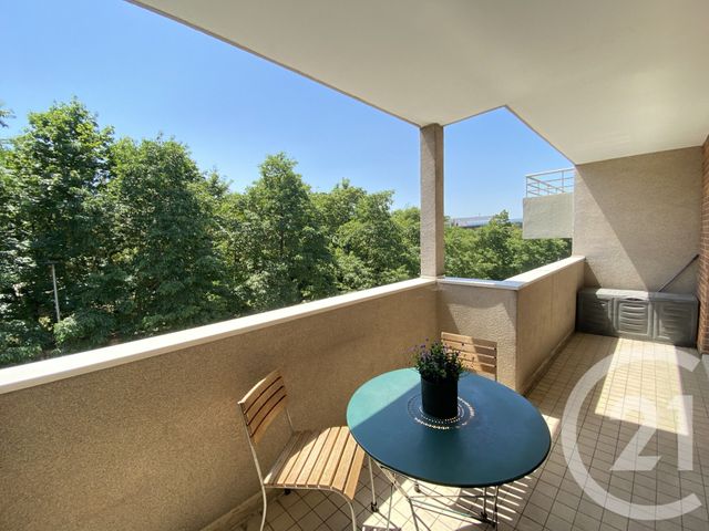 Appartement F4 à louer - 4 pièces - 91.0 m2 - LE KREMLIN BICETRE - 94 - ILE-DE-FRANCE - Century 21 Lutèce Immobilier