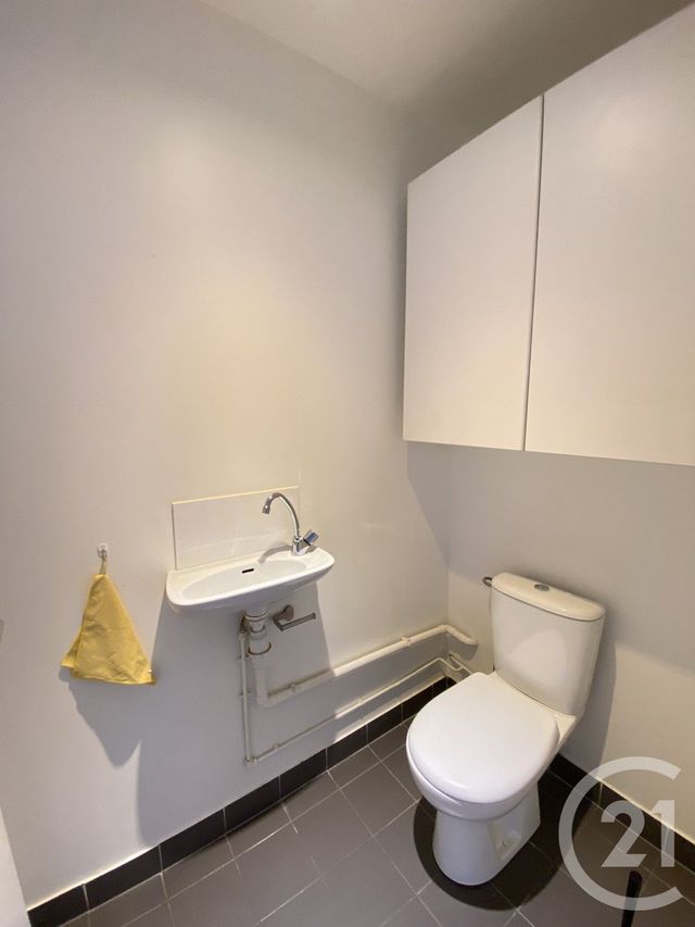 Appartement F4 à louer - 4 pièces - 91.0 m2 - LE KREMLIN BICETRE - 94 - ILE-DE-FRANCE - Century 21 Lutèce Immobilier