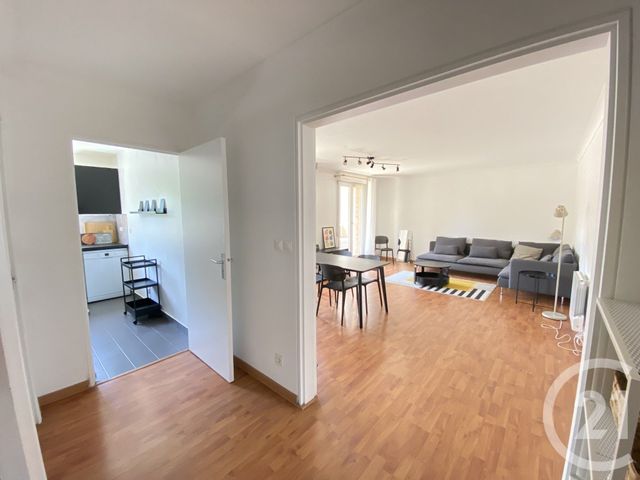 Appartement F4 à louer - 4 pièces - 91.0 m2 - LE KREMLIN BICETRE - 94 - ILE-DE-FRANCE - Century 21 Lutèce Immobilier