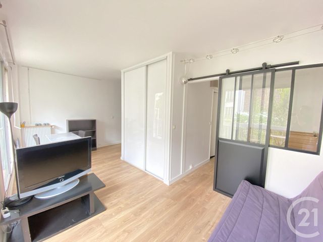 Appartement Studio à louer PARIS
