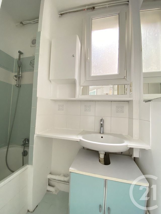 Appartement F2 à louer - 2 pièces - 35.0 m2 - PARIS - 75014 - ILE-DE-FRANCE - Century 21 Lutèce Immobilier
