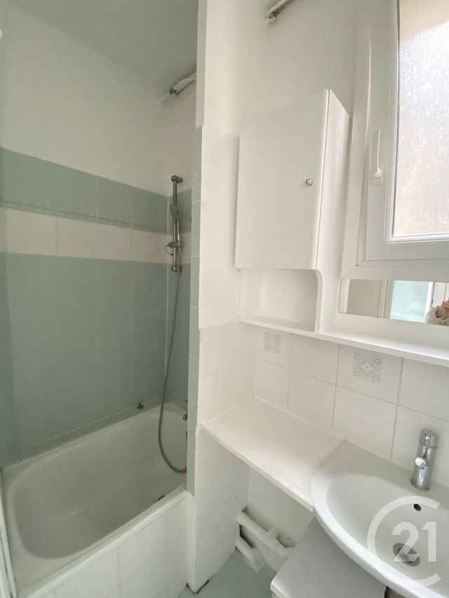Appartement F2 à louer - 2 pièces - 35.0 m2 - PARIS - 75014 - ILE-DE-FRANCE - Century 21 Lutèce Immobilier